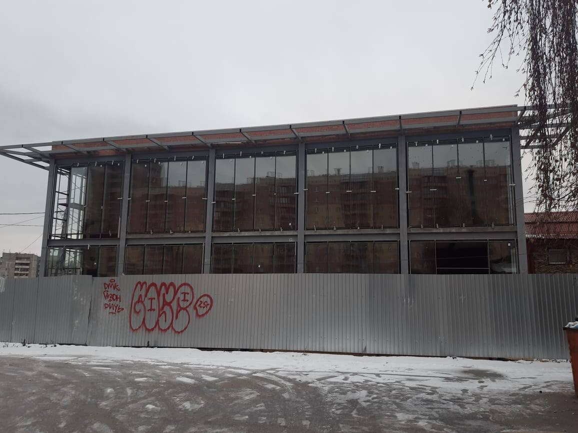 Очаг. Остекление ресторана.