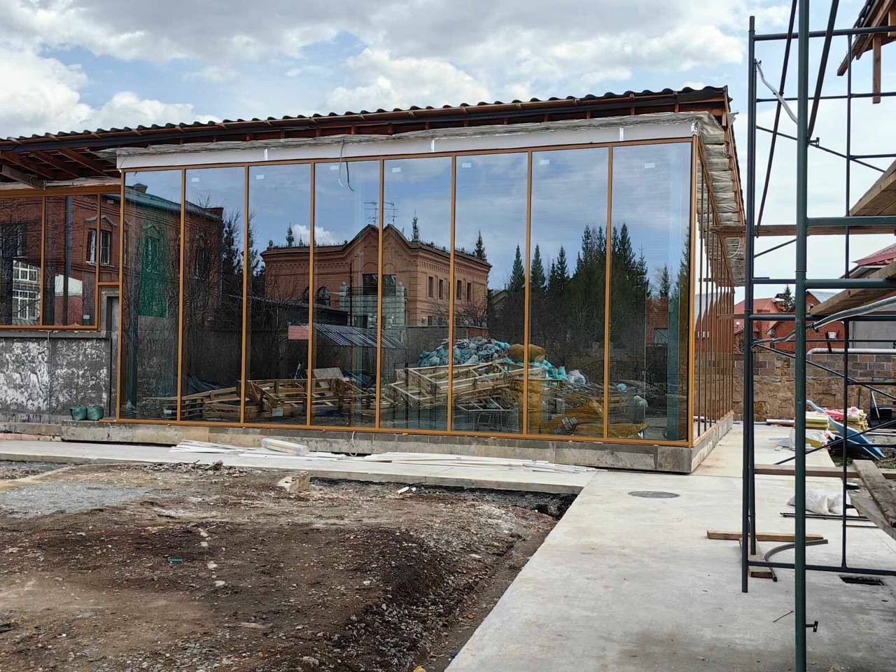 Остекление коттеджа