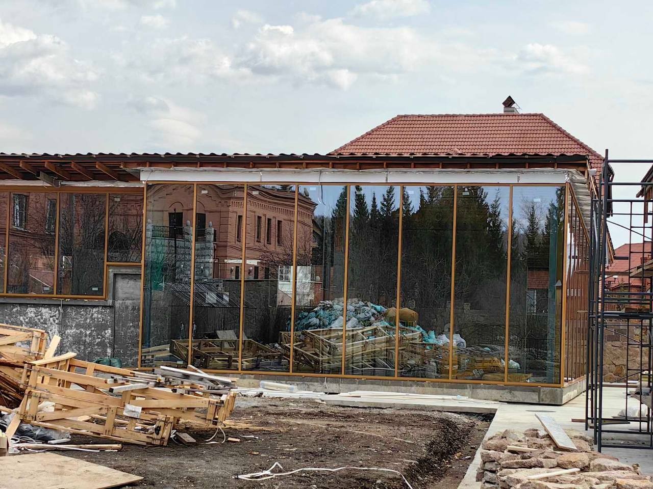 Остекление коттеджа